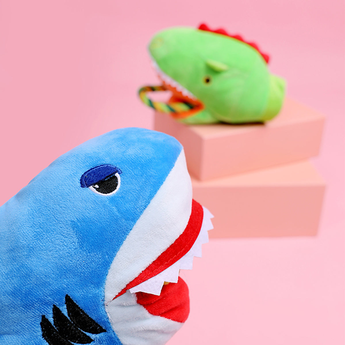 Pupwonders | Shark Glove Tug Dog Toy,Blue,Green